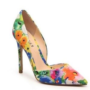 Guess Maribel Floral Pump